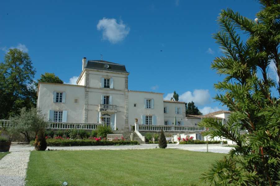 Château DE LANTIC à Martillac – LA FABRIQUE DES VIRTUOSES